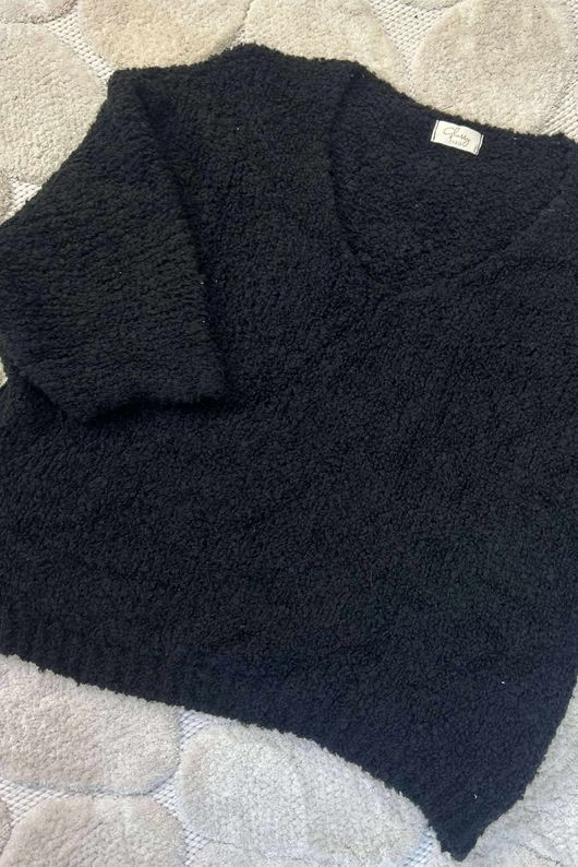 Hygge Boucle Slouch Knit Black /20 =